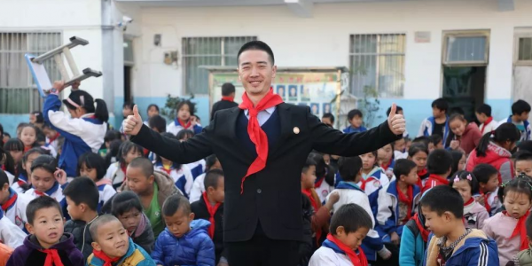 “同心关爱，共沐书香”温情回顾